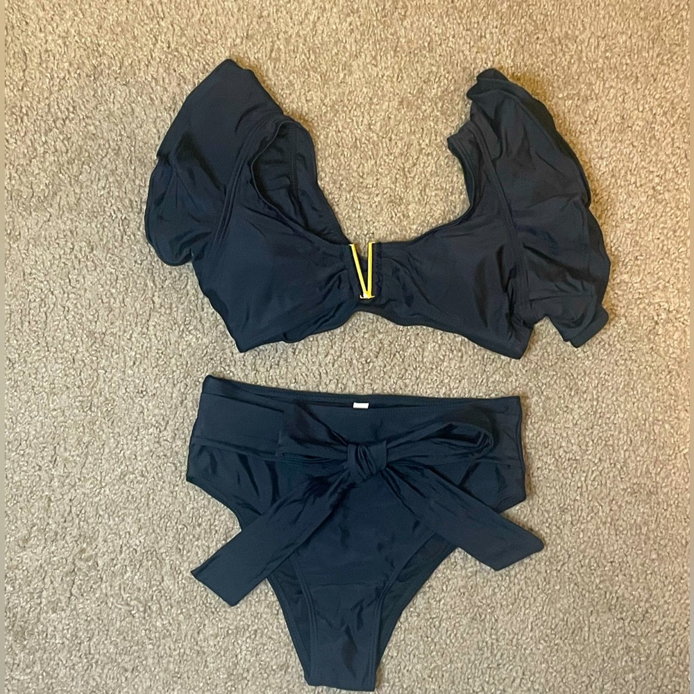 Elegant Black Women's Swimwear Set
